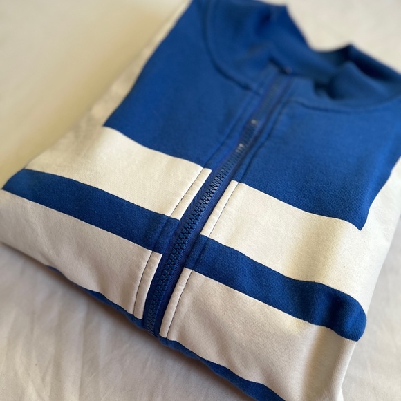 Hot Topic - My Hero Academia Gym Sweater - Picture 3 of 5